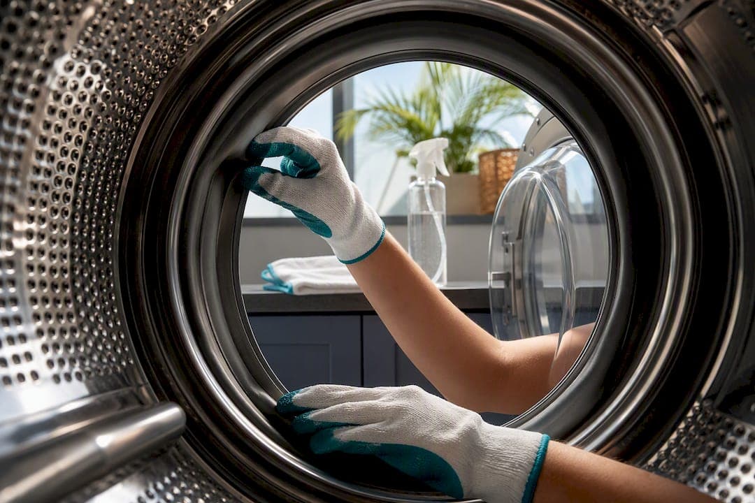 2–9 Hours: Deep Cleaning Time for Homeowners, Hosts & Managers